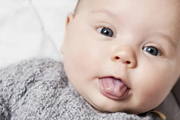 Decouvrez pourquoi votre bebe fait ces sons etranges Un guide indispensable pour les parents